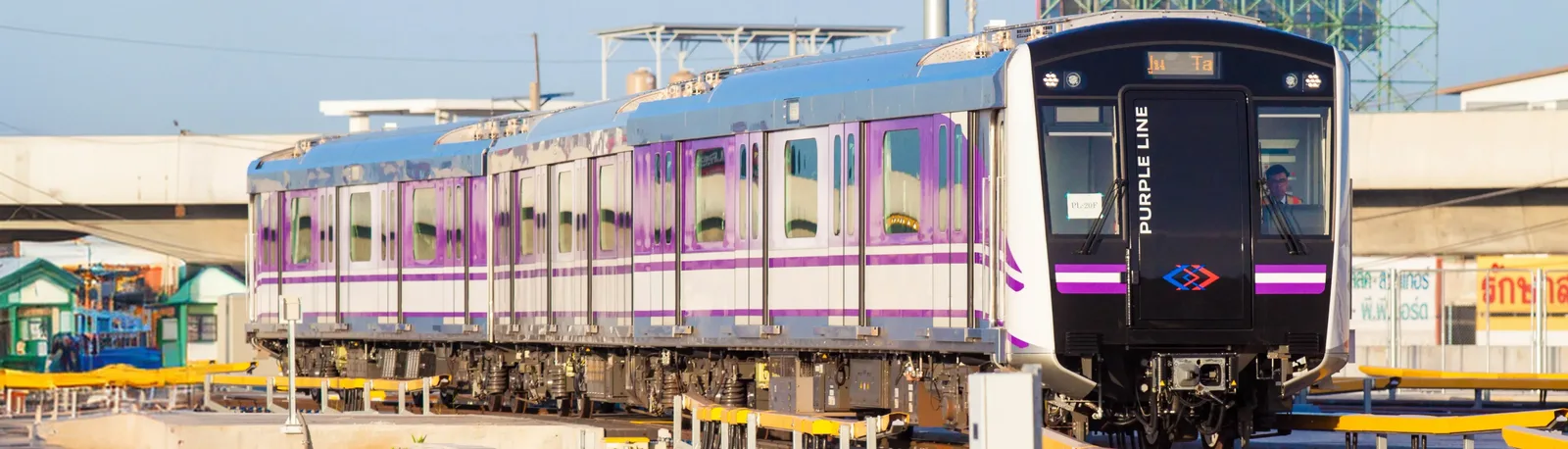 บรรยากาศรถไฟฟ้า MRT สายสีม่วง